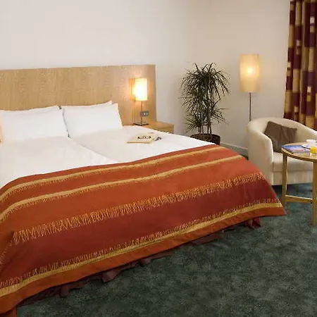 Hotel Golf 4*